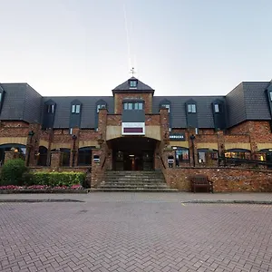 4* Курортный комплекс Village