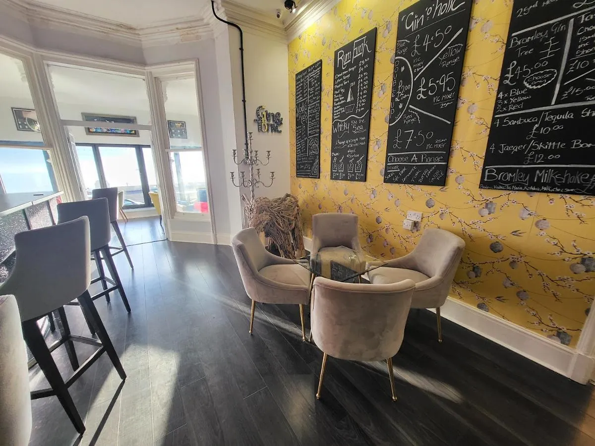 Bed and Breakfast The Bromley Blackpool 4*,  Reino Unido