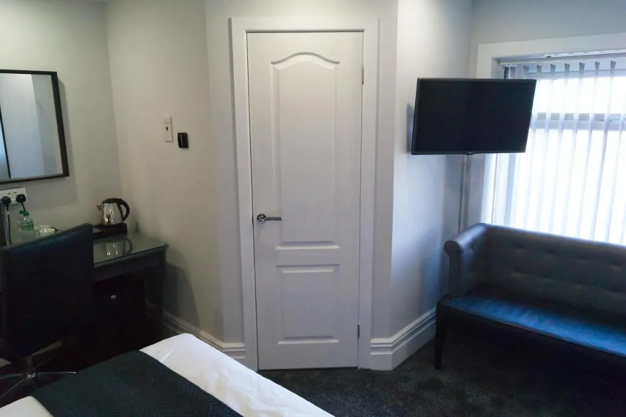 Bed and Breakfast The Bromley Blackpool 4*,
